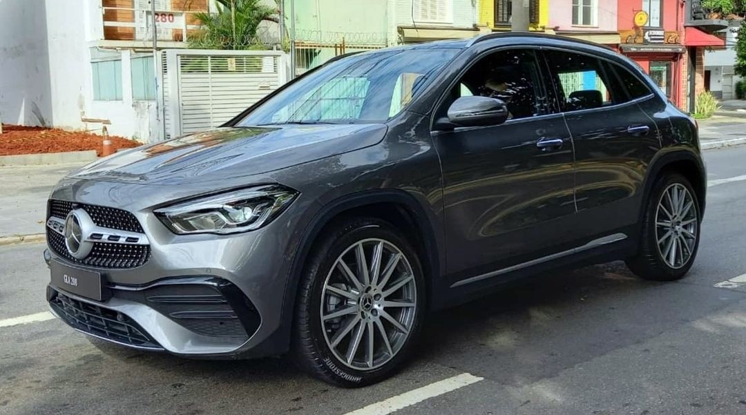 Novo Mercedes Benz GLA Flagrado Nas Ruas De SP