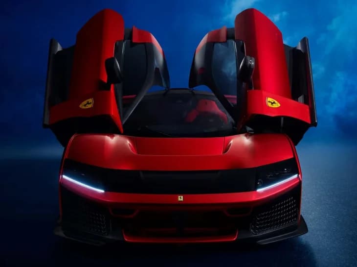 Conheça a Ferrari mais potente e cara da história