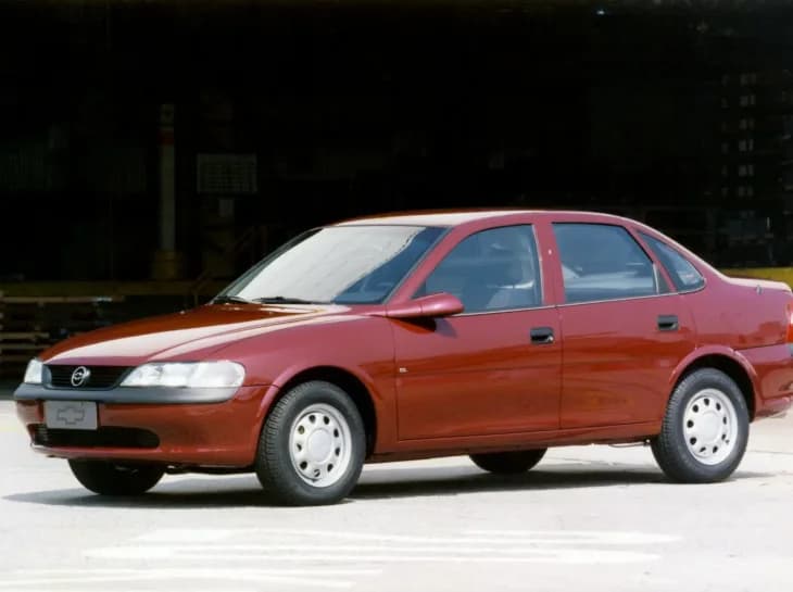 5 carros que poderão receber a placa preta em 2026
