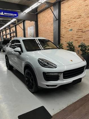 Carro 4.8 4X4 V8 32V TURBO GASOLINA 4P TIPTRONIC