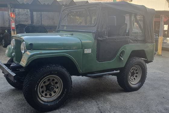 Carro CJ-5