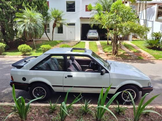 Carro 1.6 XR3 8V ÁLCOOL 2P MANUAL