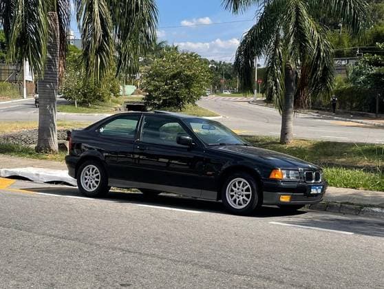 Carro 1.8 COMPACT 16V GASOLINA 2P MANUAL