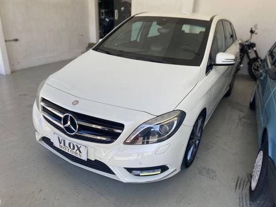 Carro 1.6 SPORT TURBO GASOLINA 4P AUTOMÁTICO