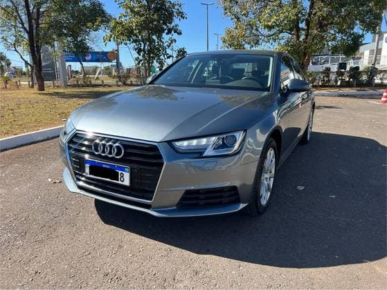 Carro 2.0 TFSI AMBIENTE GASOLINA 4P S TRONIC