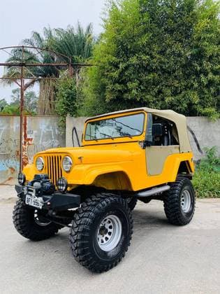 Carro CJ-5