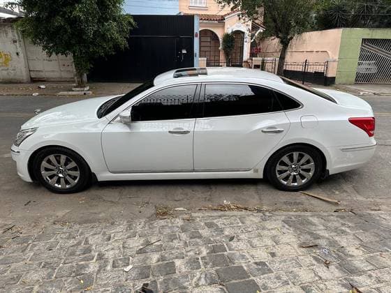 Carro 4.6 V8 SEDAN GASOLINA 4P AUTOMÁTICO