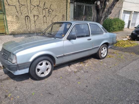 Carro 1.6 SL/E 8V ÁLCOOL 2P MANUAL