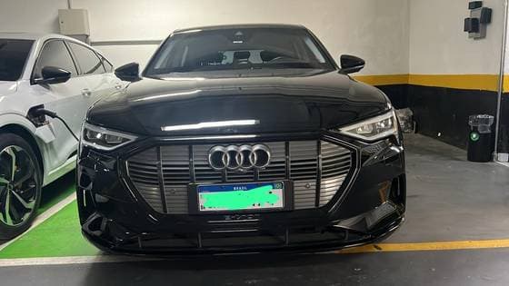 Carro ELÉTRICO PERFORMANCE QUATTRO