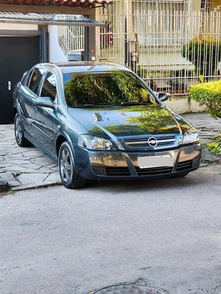 Carro 2.0 MPFI ADVANTAGE 8V FLEX 4P MANUAL