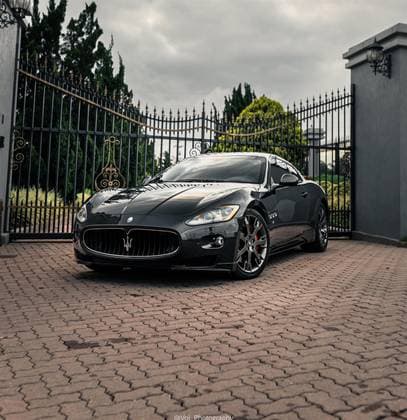 Carro 4.7 V8 GASOLINA SPORT MC SHIFT