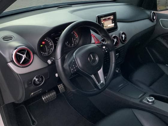 Carro 1.6 SPORT TURBO GASOLINA 4P AUTOMÁTICO