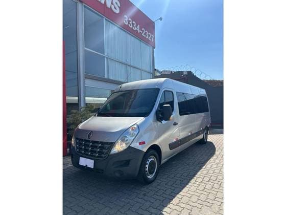 Carro 2.3 DCI DIESEL MINIBUS EXECUTIVE 16L L3H2 3P MANUAL