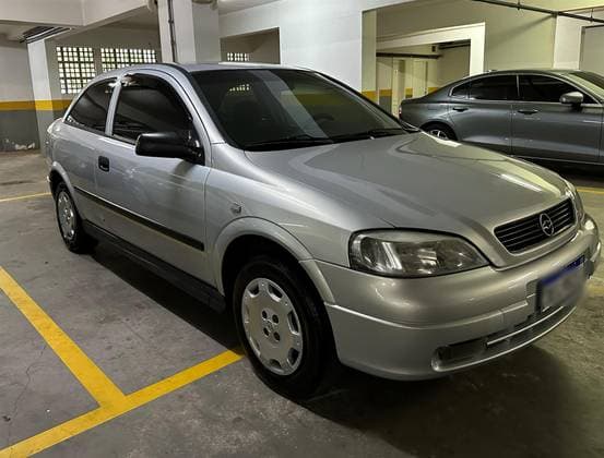Carro 1.8 MPFI GL 8V GASOLINA 2P MANUAL