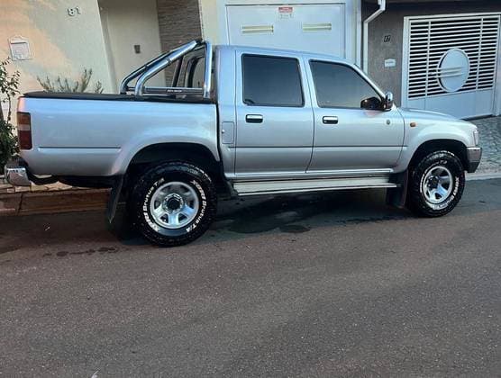 Carro 3.0 SRV 4X2 CD 8V DIESEL 4P MANUAL