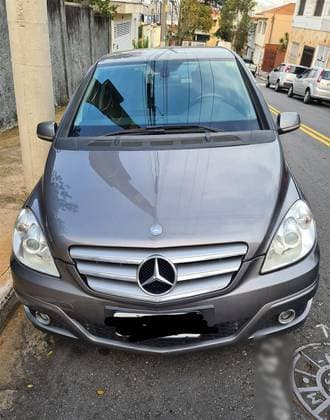 Carro 1.7 COMFORT 8V GASOLINA 4P AUTOMÁTICO
