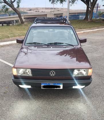 Carro 1.8 GL 8V GASOLINA 2P MANUAL