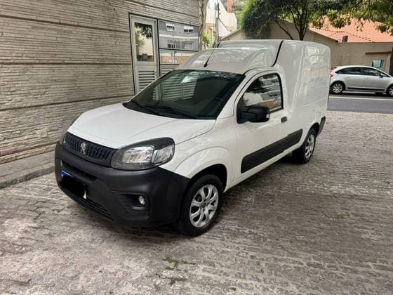 Carro 1.4 EVO FLEX BUSINESS PACK MANUAL