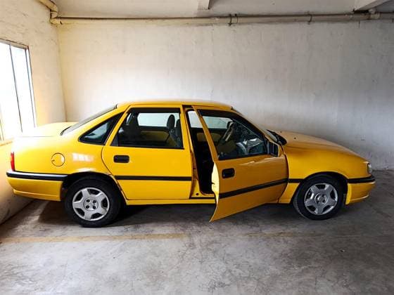 Carro 2.0 MPFI GLS 8V GASOLINA 4P MANUAL