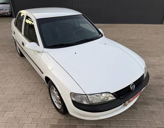 Carro 2.0 MPFI GL 8V GASOLINA 4P MANUAL