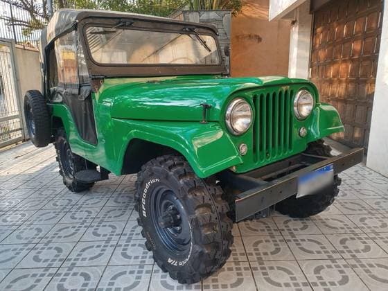 Carro CJ-5