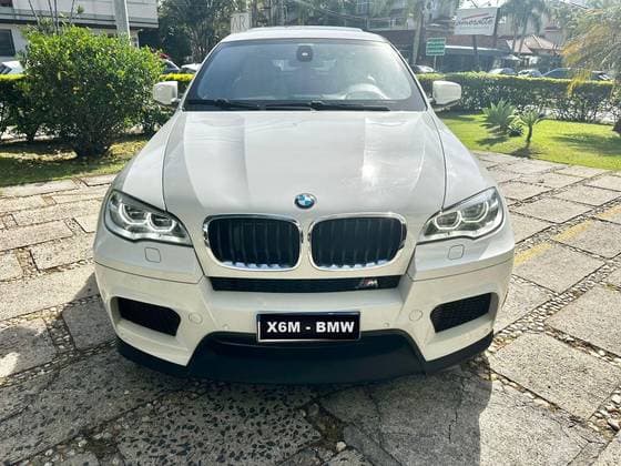 Carro 4.4 M SPORT 4X4 COUPÉ V8 32V BI-TURBO GASOLINA 4P AUTOMÁTICO
