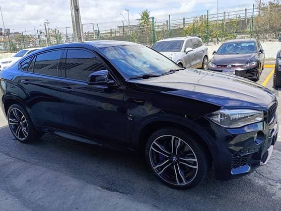 Carro 4.4 M 4X4 COUPÉ V8 32V BI-TURBO GASOLINA 4P AUTOMÁTICO
