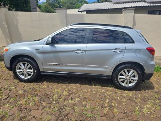 Carro 2.0 4X4 AWD 16V GASOLINA 4P AUTOMÁTICO