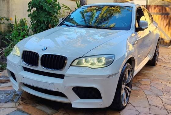 Carro 4.4 M 4X4 COUPÉ V8 32V BI-TURBO GASOLINA 4P AUTOMÁTICO