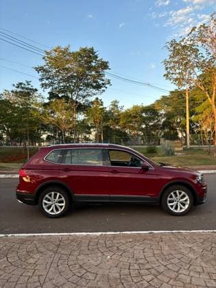 Carro 1.4 250 TSI TOTAL FLEX ALLSPACE TIPTRONIC