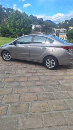 Carro 1.6 PREMIUM 16V FLEX 4P AUTOMÁTICO
