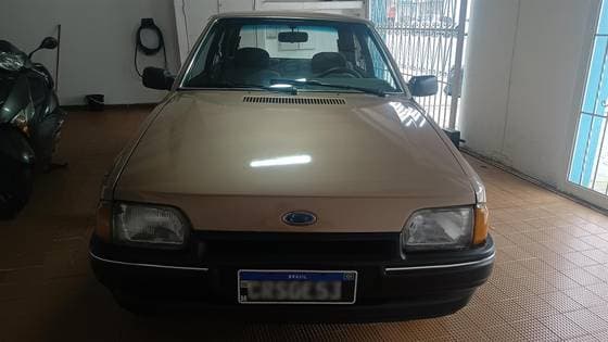 Carro 1.8 GL 8V GASOLINA 2P MANUAL