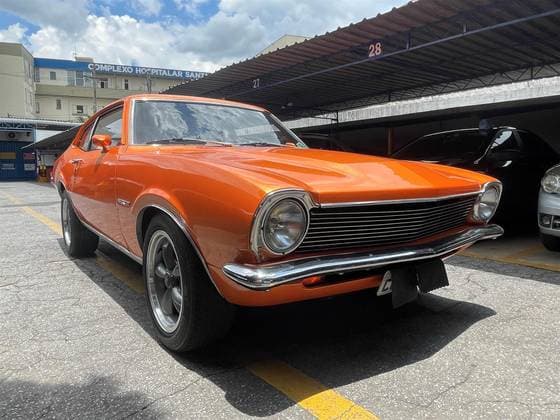 Carro SUPER LUXO SEDAN 6 CILINDROS 12V GASOLINA 4P MANUAL