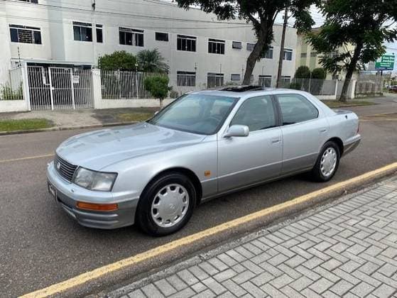 Carro 4.0 400 V8 32V GASOLINA 4P AUTOMÁTICO