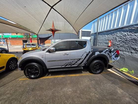 Carro 3.2 HPE 4X4 CD 16V TURBO INTERCOOLER DIESEL 4P AUTOMÁTICO