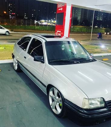 Carro 1.8 EFI SL 8V ÁLCOOL 2P MANUAL