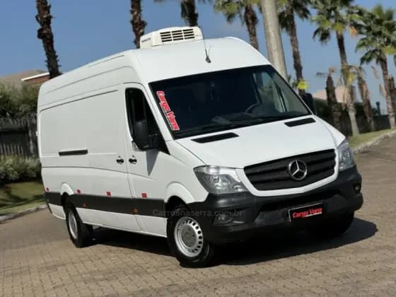Carro 2.2 CDI FURGÃO 313 STREET EXTRA LONGO TA DIESEL MANUAL