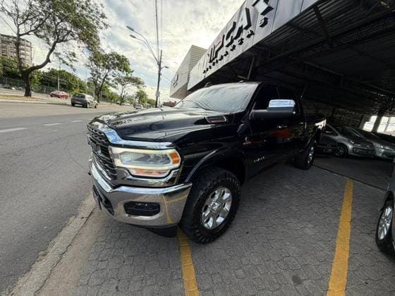 Carro 6.7 I6 TURBO DIESEL LARAMIE CD 4X4 AUTOMÁTICO