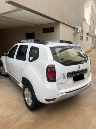 Carro 2.0 DYNAMIQUE 4X2 16V FLEX 4P AUTOMÁTICO