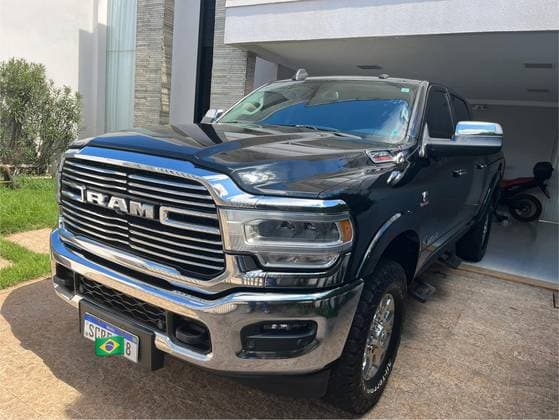 Carro 6.7 I6 TURBO DIESEL LARAMIE CD 4X4 AUTOMÁTICO