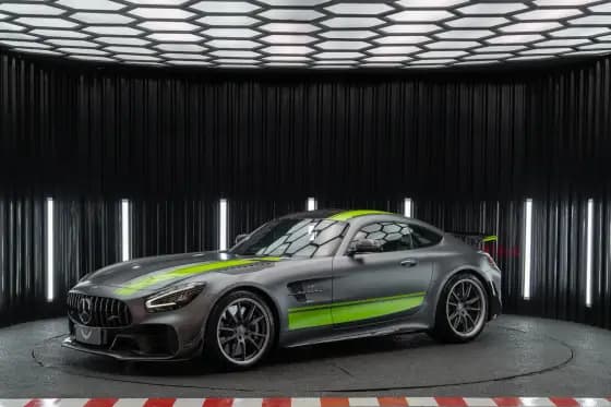 Carro 4.0 V8 TURBO GASOLINA R PRO 7G-DCT