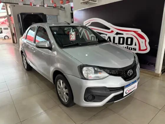 Carro 1.5 X SEDAN 16V FLEX 4P AUTOMÁTICO