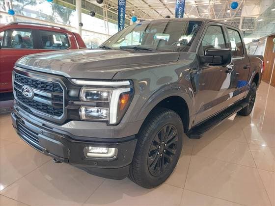 Carro 5.0 V8 GASOLINA CD LARIAT BLACK FX4 AUTOMÁTICO