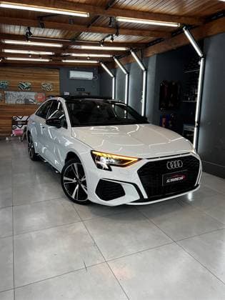 Carro 2.0 40 TFSI MHEV SEDAN PERFORMANCE BLACK S-TRONIC