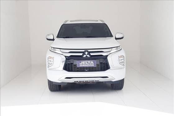 Carro 2.4 16V MIVEC TURBO DIESEL HPE AWD AUTOMÁTICO