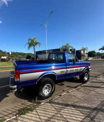 Carro 3.9 SUPER SÉRIE 4X4 CS 8V TURBO DIESEL 2P MANUAL