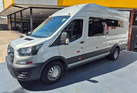 Carro 2.0 ECOBLUE DIESEL MINIBUS 17+1 460E AUTOMÁTICO