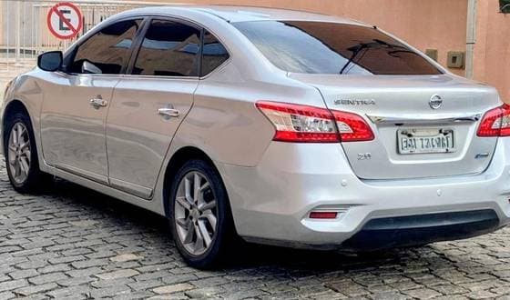 Carro 2.0 UNIQUE 16V FLEX 4P AUTOMÁTICO