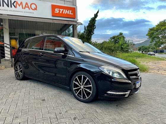 Carro 1.6 SPORT TURBO GASOLINA 4P AUTOMÁTICO