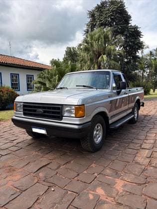 Carro 3.9 SUPER SÉRIE 4X2 CS 8V TURBO DIESEL 2P MANUAL
